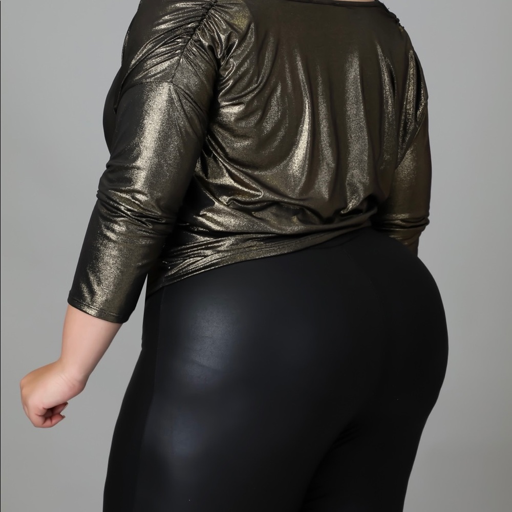 🆕A Nice Top - Picture 3 of 4